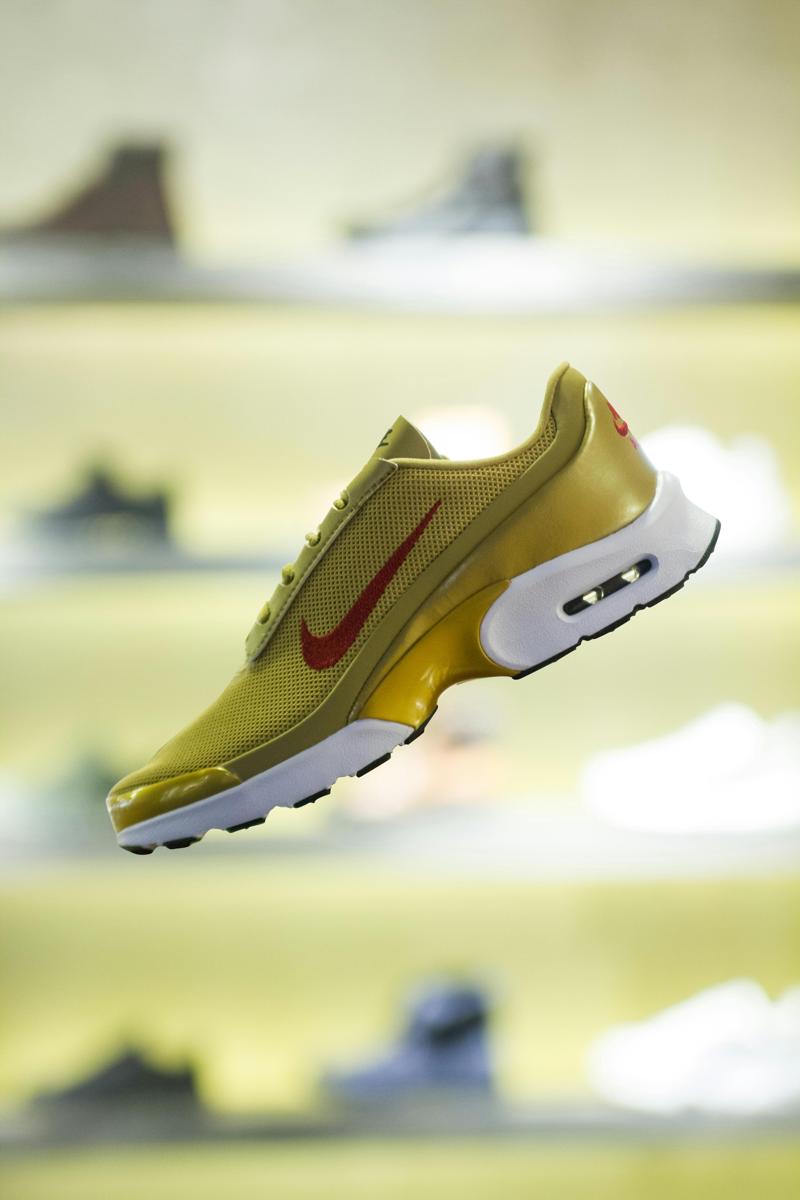 shoe stores
